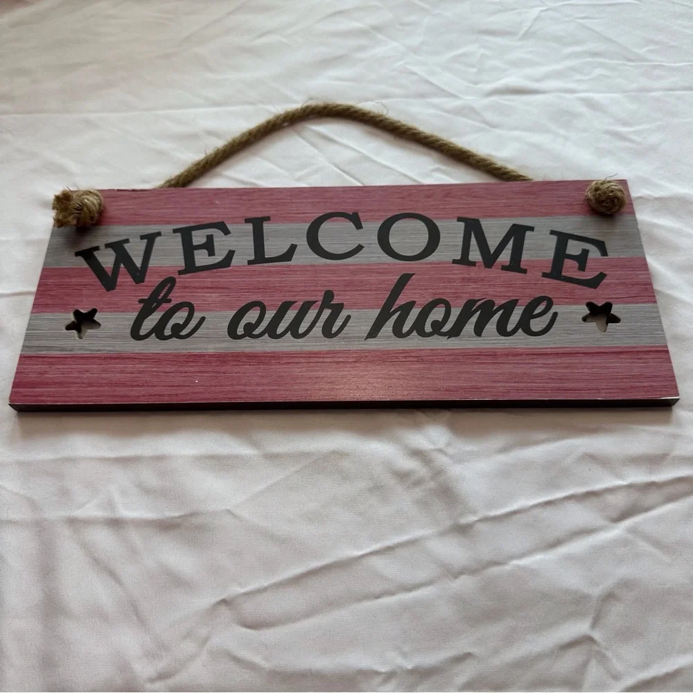 “Welcome to our home” distressed farmhouse decor hanging wall‎ sign